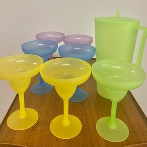 Vintage Plastic 8 piece Margarita Pitcher & Glasses Set – Pastel Colors